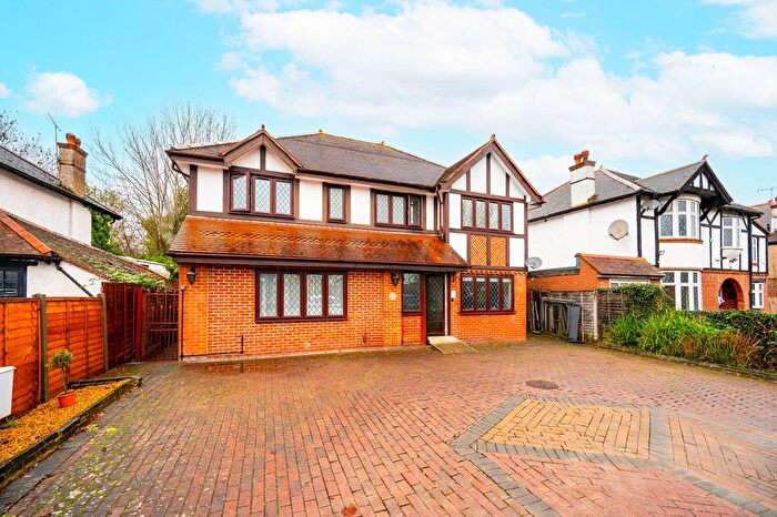 7 Bedroom Detached House For Sale In New Malden Road, New Malden, KT3