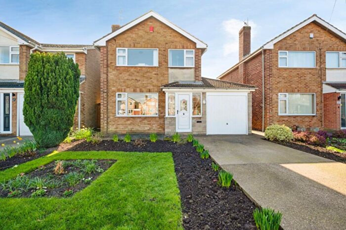3 Bedroom Detached House For Sale In Norwich Close, Mansfield Woodhouse, Mansfield, Nottinghamshire, NG19