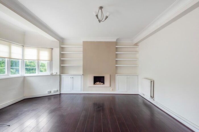2 Bedroom Flat To Rent In Aylmer Road East Finchley, N2