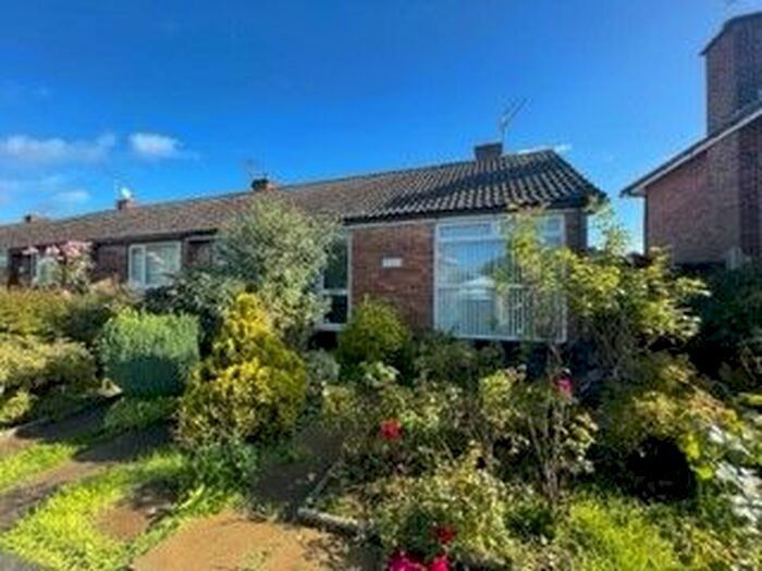 2 Bedroom Bungalow To Rent In Melbourne Close, Allestree, Derby, DE22