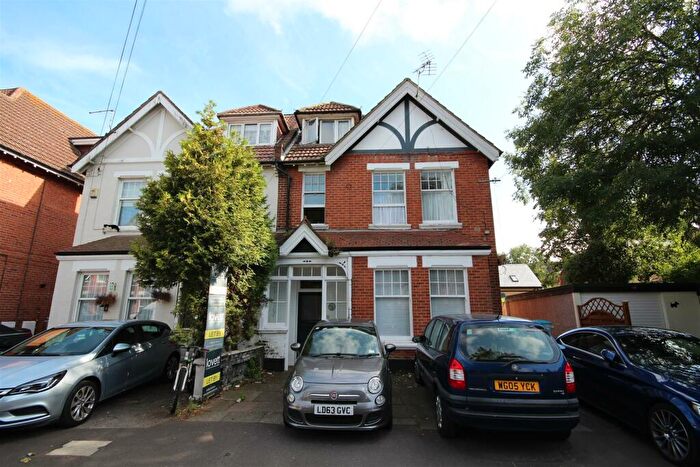 Studio To Rent In St Johns Road, Boscombe, Bournemouth, BH5