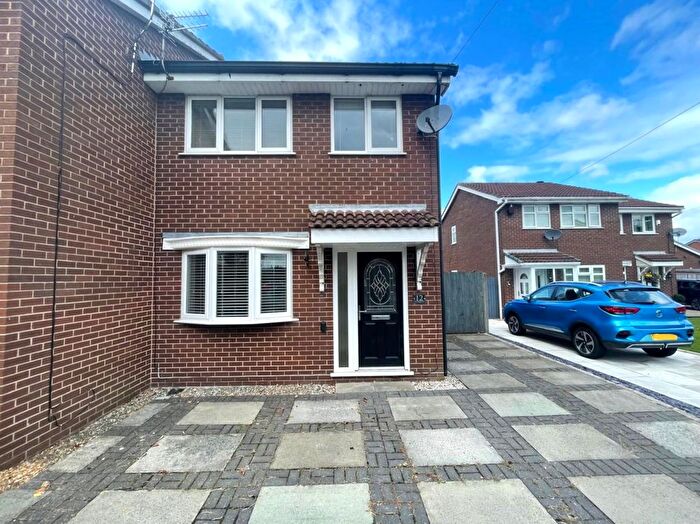 3 Bedroom Semi-Detached House To Rent In Bolderwood Drive, Hindley, Wigan, WN2