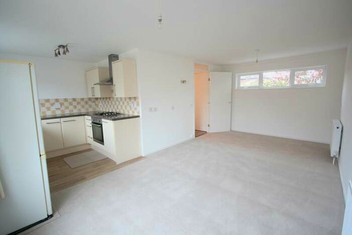 1 Bedroom Maisonette Flat To Rent In Northwood HA6