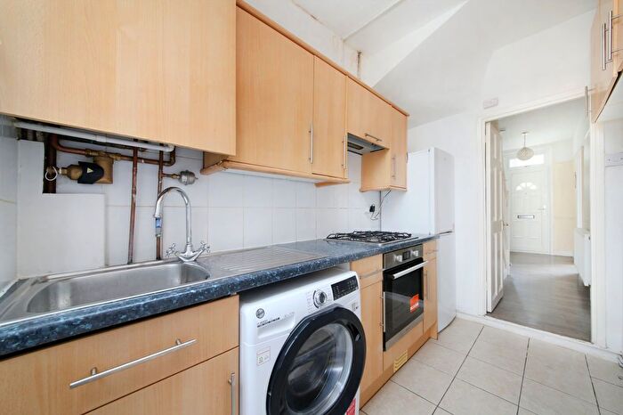 4 Bedroom Terraced House To Rent In Hebdon Road, Tooting, SW17