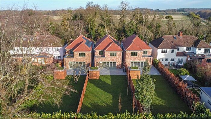 4 Bedroom Detached House For Sale In Hauxton Road, Little Shelford, Cambridge, CB22