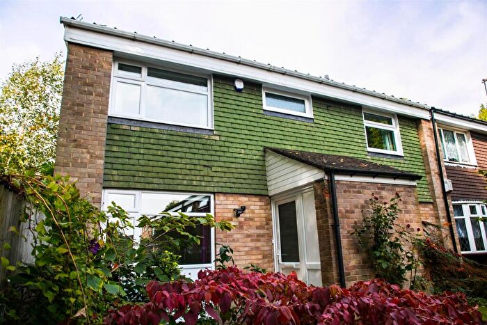 6 Bedroom End Of Terrace House To Rent In Leahurst Crescent, Harborne, Birmingham, B17