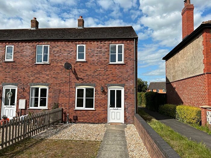 2 Bedroom End Of Terrace House To Rent In Willingham Road, Market Rasen., LN8