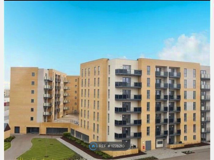 2 Bedroom Flat To Rent In Cornelius House, Barking, IG11