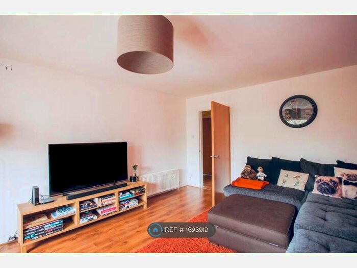 2 Bedroom Flat To Rent In Avenuepark Street, Glasgow, G20