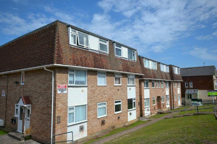 2 Bedroom Apartment To Rent In Fellows Road, Cowes, PO31