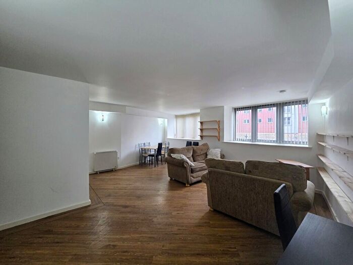 2 Bedroom Apartment To Rent In New Hall Lane, Preston, PR1