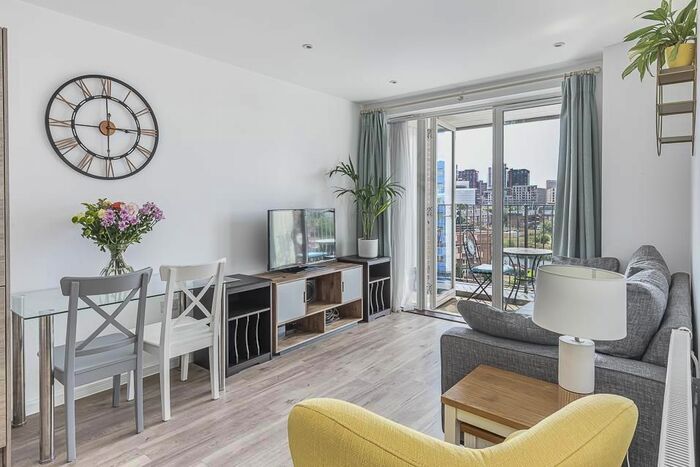 1 Bedroom Flat To Rent In Katie Court, Canning Town, E16