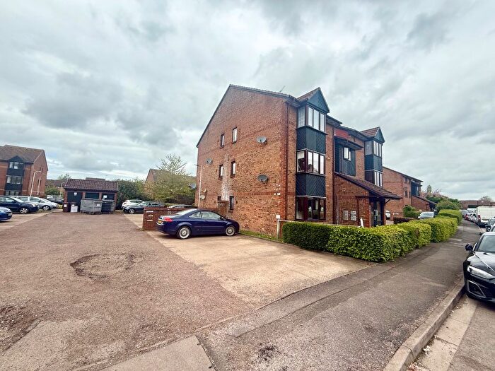 Studio To Rent In Hawthorne Crescent, West Drayton, UB7