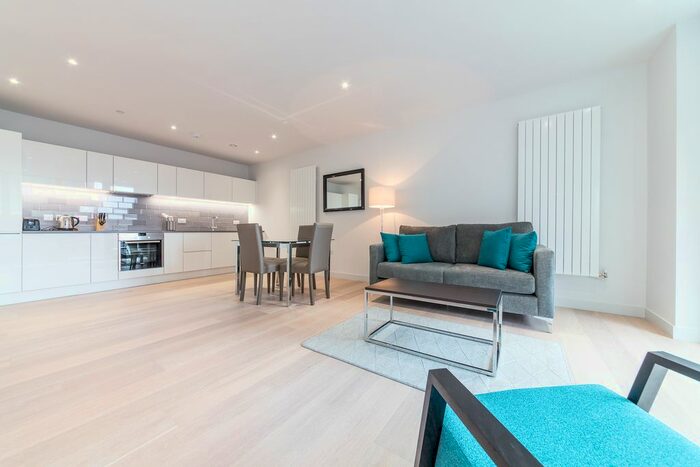 2 Bedroom Flat To Rent In Echo Court, Admiralty Avenue, Royal Wharf, London, E16