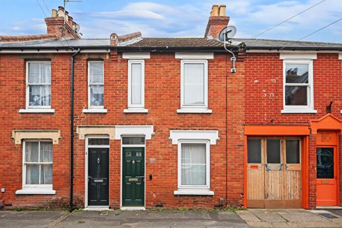 2 Bedroom Terraced House For Sale In Dews Road, Salisbury, SP2