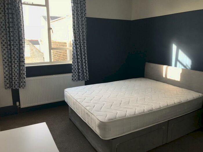 1 Bedroom Property To Rent In Augusta Road, Ramsgate, CT11