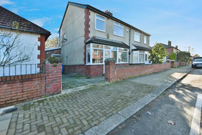 4 Bedroom Semi Detached House For Sale In Burleigh Road, Stretford, Manchester, Greater Manchester, M32