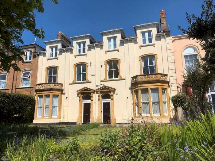 2 Bedroom Apartment To Rent In Wellington Road, Taunton, TA1