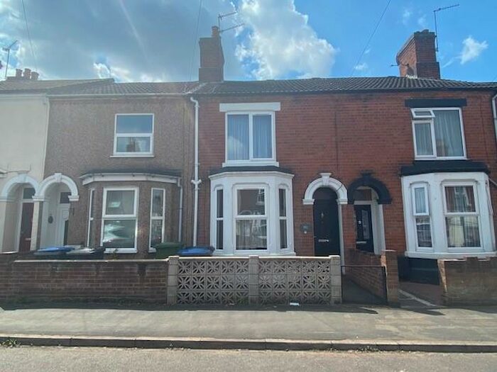 3 Bedroom Terraced House To Rent In Abbey Street, Rugby, CV21