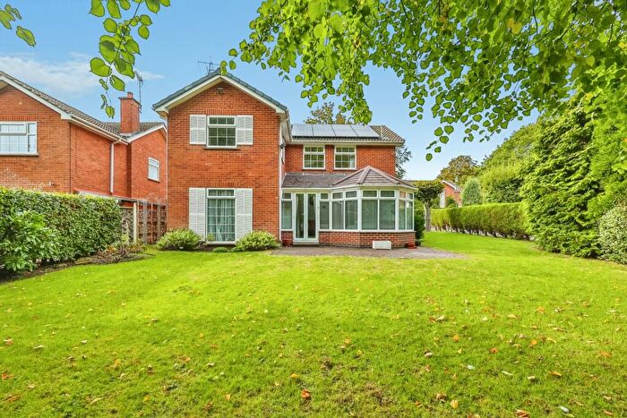 4 Bedroom Detached House For Sale In Alwood Grove, Clifton Village, Nottingham, Nottinghamshire, NG11