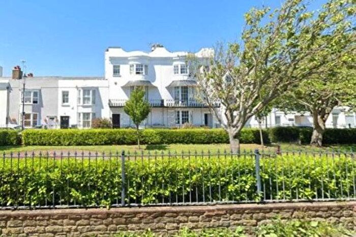 4 Bedroom Town House To Rent In The Steyne, Bognor Regis, PO21