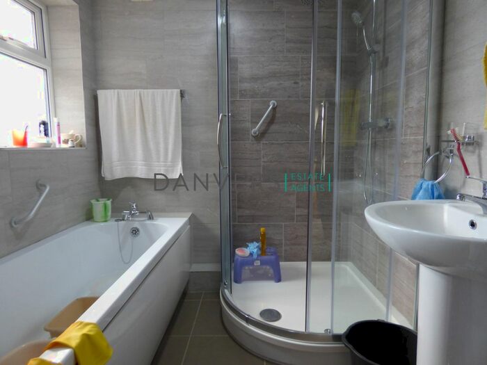 3 Bedroom Terraced House To Rent In Acorn Street, Leicester, LE4