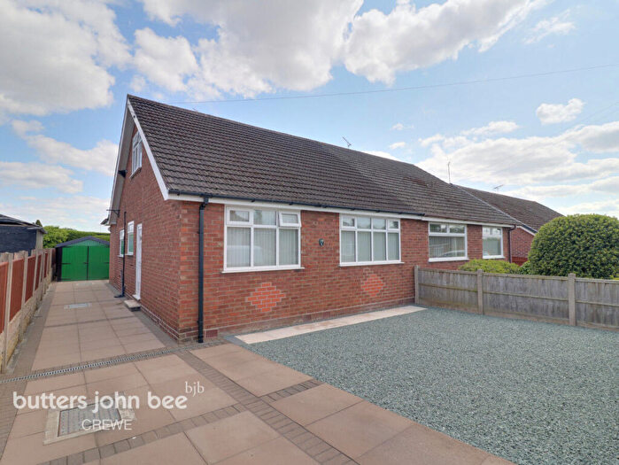 3 Bedroom Semi-Detached Bungalow For Sale In Falmouth Road, Crewe, CW1