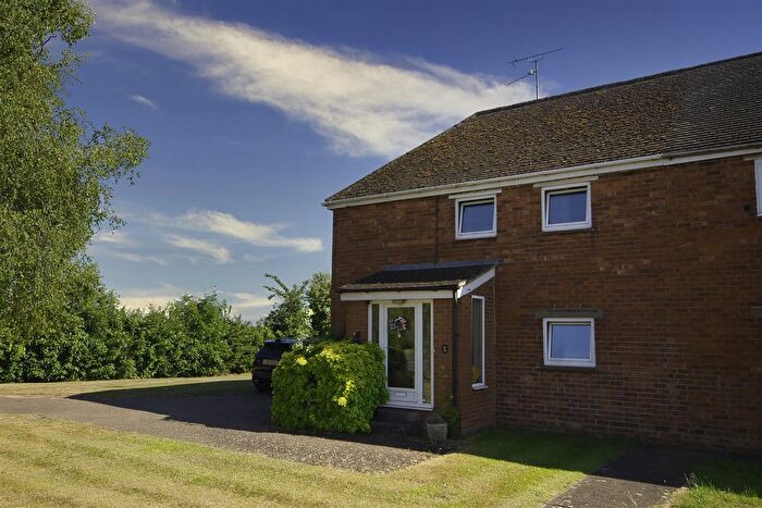 3 Bedroom Semi-Detached House To Rent In Bedford Road, Brafield, NN7
