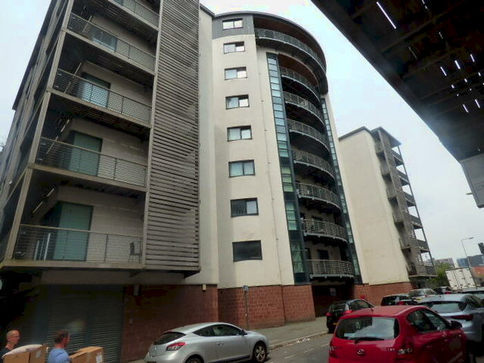 2 Bedroom Apartment To Rent In Chandlers Wharf, L1