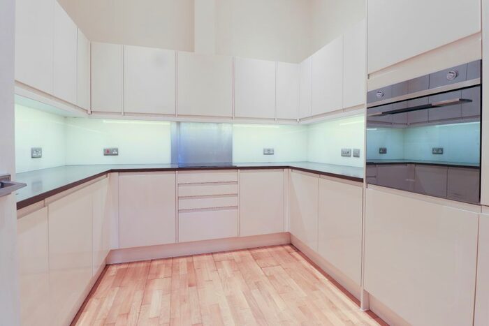 1 Bedroom Flat To Rent In Staines Road West, Sunbury-On-Thames, TW16