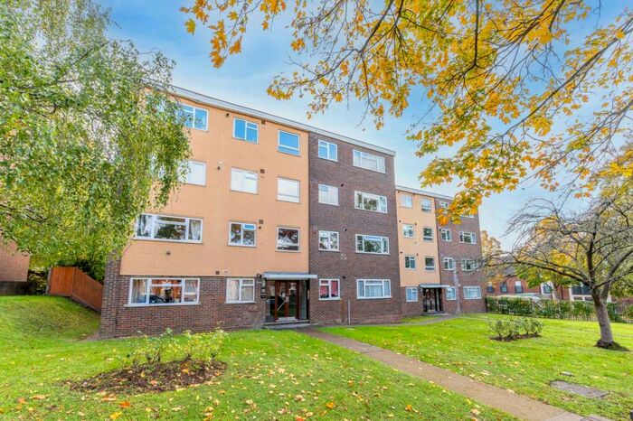 2 Bedroom Flat To Rent In Stanley Park Road, Wallington, , Wallington, SM6