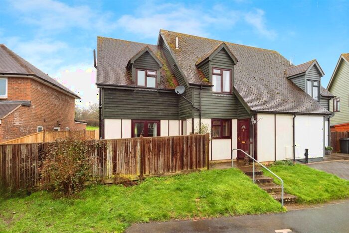 3 Bedroom Semi-Detached House For Sale In Teasley Mead, Blackham, Tunbridge Wells, TN3