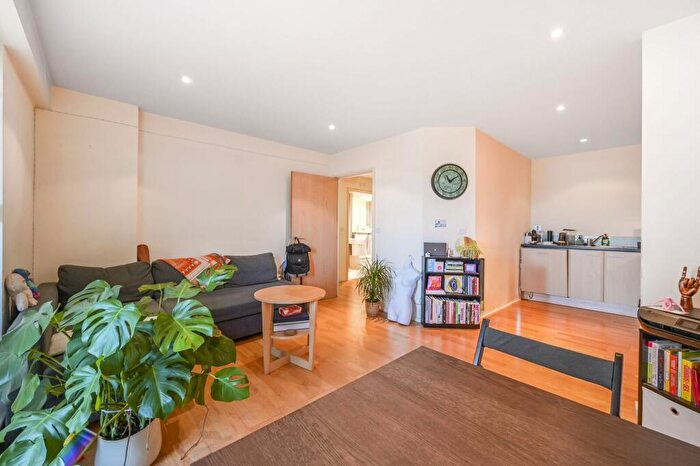 1 Bedroom Flat To Rent In Devenport Street, Shadwell, London, E1