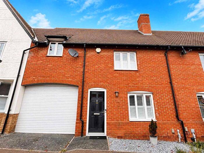 2 Bedroom End Of Terrace House For Sale In Bryant Link, Chancellor Park, Chelmsford, CM2