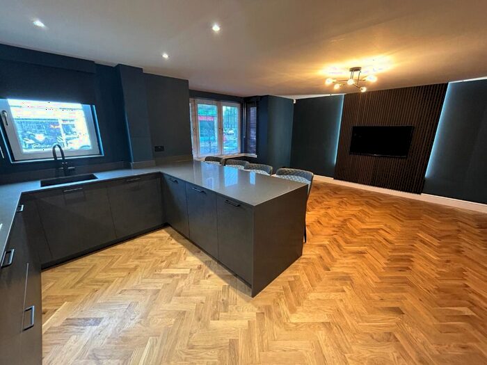 2 Bedroom Flat To Rent In Union Grove, City Centre, Aberdeen, AB10