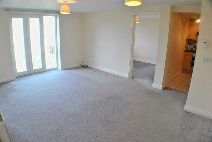 2 Bedroom Apartment To Rent In Machin Road, Henbury, BS10
