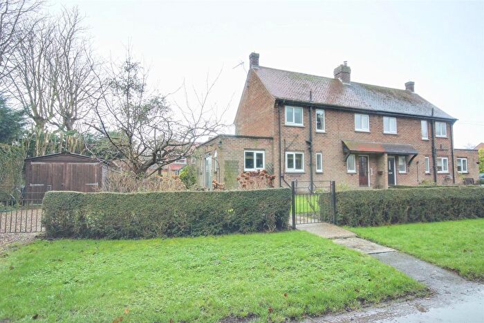 3 Bedroom Semi Detached House For Sale In Damson Garth, Lund, Driffield, YO25