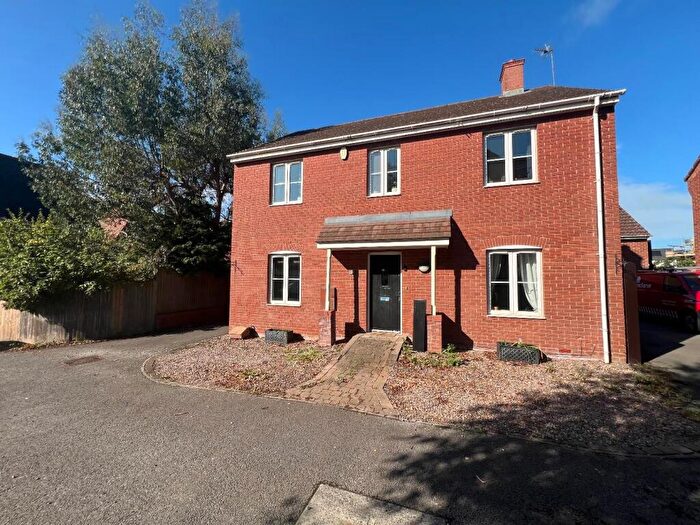 4 Bedroom Detached House For Sale In Buttercup Road, Desborough, Kettering, NN14