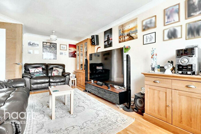 3 Bedroom Terraced House For Sale In Buckthorne Road, Minster, ME12