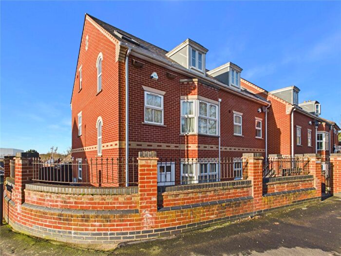 4 Bedroom Semi Detached House For Sale In Hadleigh Road, Ipswich, Suffolk, IP2