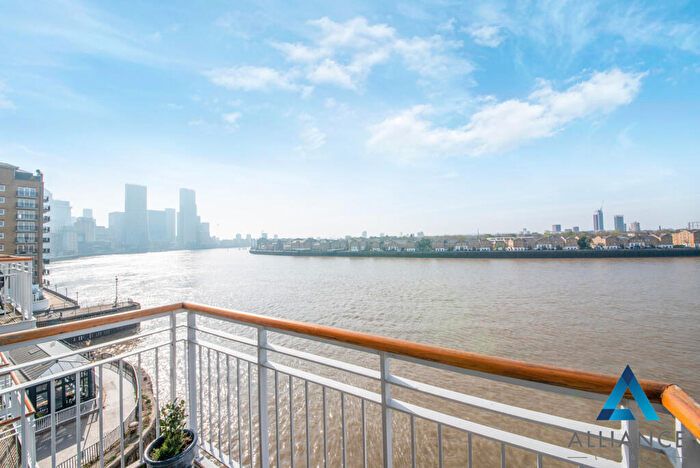 2 Bedroom Apartment For Sale In Chinnocks Wharf, Narrow Street, Limehouse, London, E14