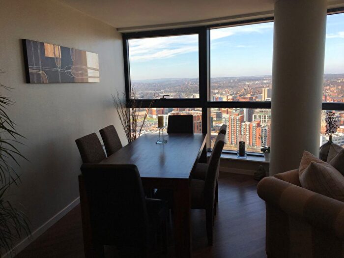 2 Bedroom Flat To Rent In Apartment, Bridgewater Place, Leeds, LS11