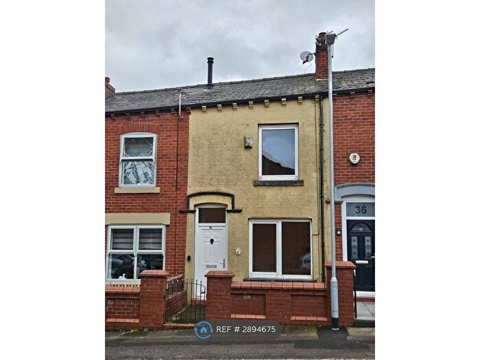 2 Bedroom Terraced House To Rent In South View St, Bolton, BL2