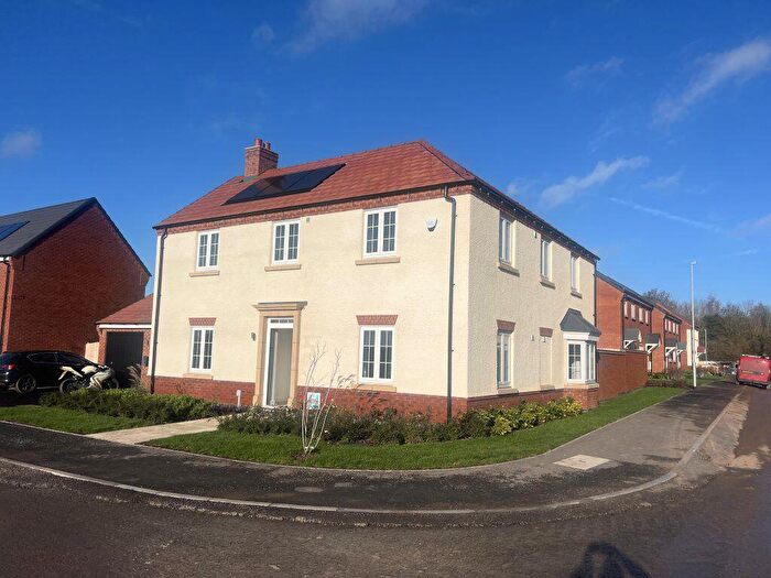 4 Bedroom Detached House To Rent In Begonia Drive, Hugglescote, LE67