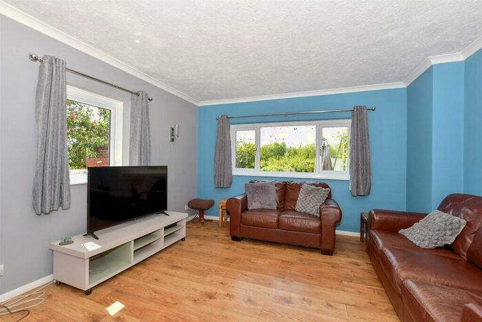 3 Bedroom Semi-Detached House For Sale In Henhurst Road, Cobham, Gravesend, Kent, DA12
