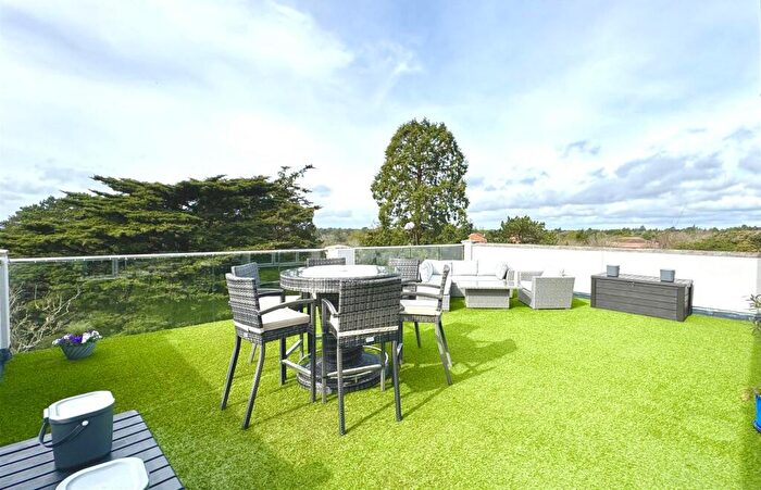 4 Bedroom Penthouse For Sale In Western Road, Branksome Park, BH13