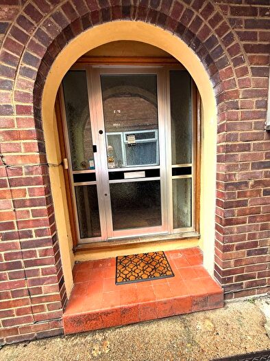 2 Bedroom Semi-Detached Bungalow For Sale In Glenfield Road, Ashford, TW15