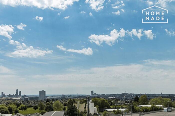 4 Bedroom Apartment To Rent In The Robinson, Wembley, HA9