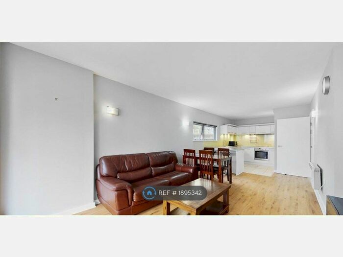 2 Bedroom Flat To Rent In California Building, London, SE13