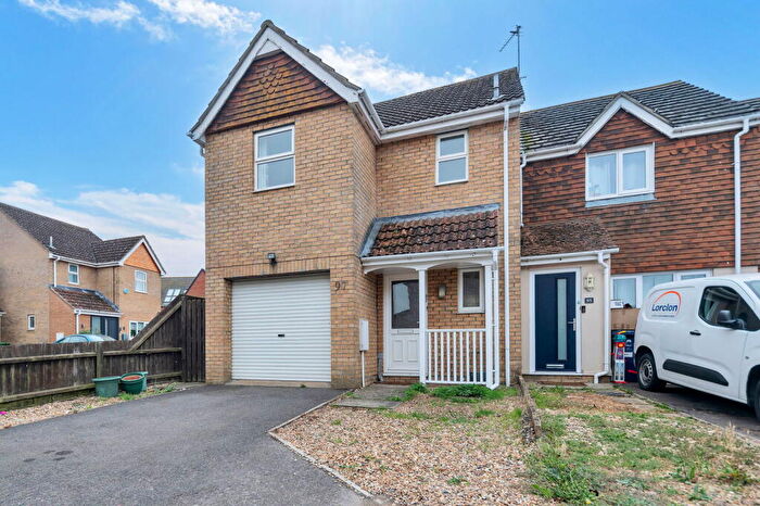 3 Bedroom Terraced House For Sale In Orchard Close, Warboys, Huntingdon, PE28